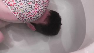 MissJessica - Close Up Bath Facesitting