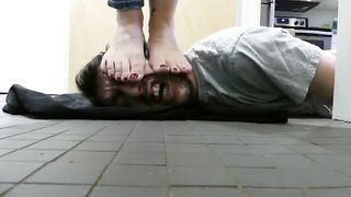 Mistress Alisha Bartlett - Crushing my Slaves Skull