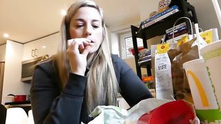 Mistress Alisha Bartlett - Wobbly Human Bench