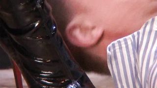 WomanWorship - Chairwrap2