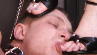 WomanWorship - Cleo2