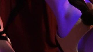 WomanWorship - vw_sky_med1