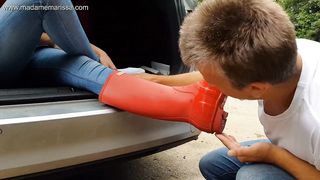 Madame Marissa - Dirty hunter boots licking in the parking lot
