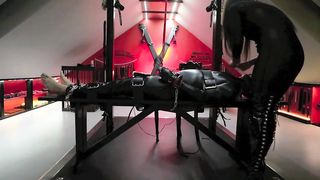 DanishFemdom - Latex slave