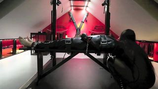 DanishFemdom - Latex slave