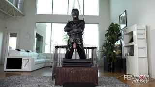 FemdomEmpire - Lacy Lennon - The Gimp Handler, July 17, 2020
