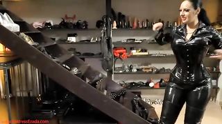 Mistress Gaia e Ezada Sinn the beginning of a beatifull friendship