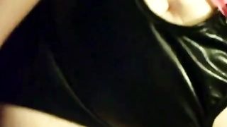 Dansk kone leger med store sorte dildo og sutter husbond