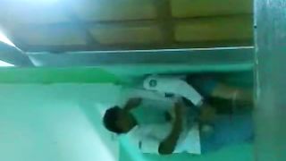 JIlbab mesum di kelas