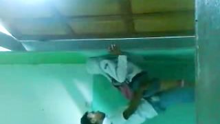 JIlbab mesum di kelas