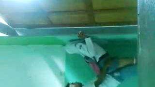 JIlbab mesum di kelas