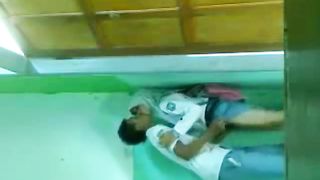 JIlbab mesum di kelas