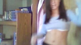 Amateur Webcam - Teen Slut In Really Heat Shows Her Slit