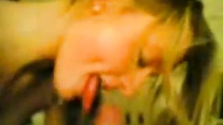 Norsk jente suger kuk og svelger