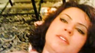 Persian Milf gefickt und gefingert