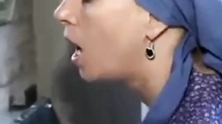 Feticche Empregada Madura