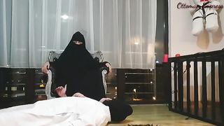 Turkish Mistress Aylin - Arab feet worship