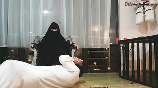 Turkish Mistress Aylin - Arab feet worship