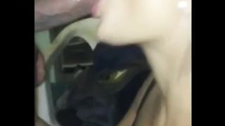 Amateur slut takes a facial