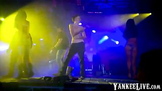 amateur nude stage concert