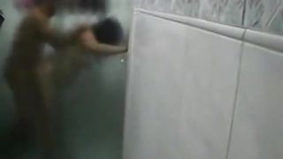 SONIA MADURA LEVA VARA E ESPORRADA NO BOX