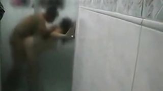 SONIA MADURA LEVA VARA E ESPORRADA NO BOX