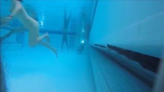 heimlich unter Wasser gefilmt - Spa