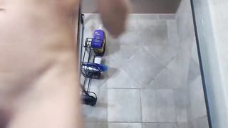 Skinny chick shows off her huge lips