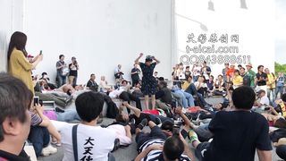 Chiaki Mayumura trample her fans