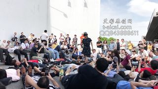 Chiaki Mayumura trample her fans