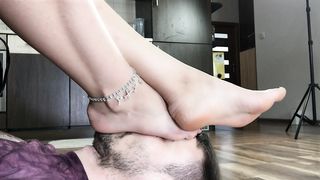 Dominant Femine - Tamara Dry Her Hair