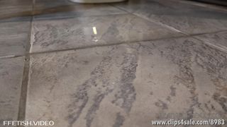 DreamgirlsInSocks - Cassandras Golden Nylon Feet