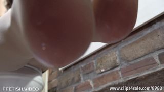 DreamgirlsInSocks - Cassandras Golden Nylon Feet