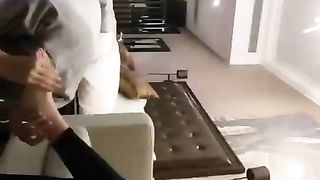 【仔仔honey】钻胯，骑马，踩踏，舔脚【85分钟】