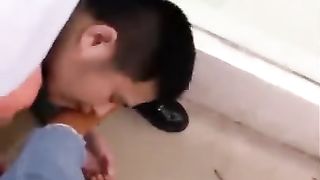 【婷婷s】学生主的脚垫爱闻臭袜子【13分钟】