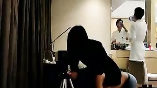 【宇王瑾王】骑脖子接吻黑丝全体重踩踏【46分钟】【标清】