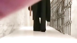 【歌迪丝s】商场遛狗，跪行动物【19分钟】