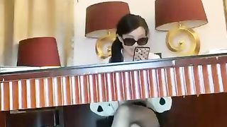 【苏曼s】办公桌下的凌辱【63分钟】