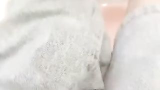 【海拉女神】用嘴伺候天下第一美玉足洗脚，羡慕哇【29分钟】