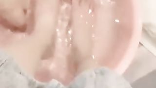 【海拉女神】用嘴伺候天下第一美玉足洗脚，羡慕哇【29分钟】