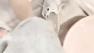 【海拉女神】用嘴伺候天下第一美玉足洗脚，羡慕哇【29分钟】