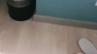 【悦主s】黄毛狗闻舔黑丝美脚【80分钟】