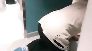 【悦主s】黄毛狗闻舔黑丝美脚【80分钟】