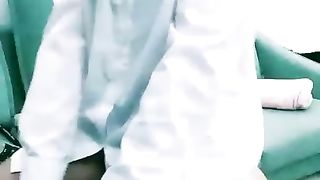 【西安王妃s】绿帽老公耳光口水sp踩踏专场【27分钟】【高清】