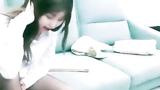 【西安王妃s】绿帽老公耳光口水sp踩踏专场【27分钟】【高清】