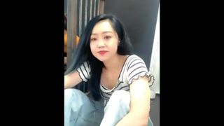 【甜甜】直播秀，黑丝，铁笼，手铐，制服，1个多小时【67分钟】-国际加速在线播放,百度网盘,迅雷下载