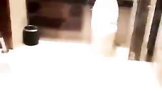 【开发素人】178cm美容院老板娘友情调教【上】【31分钟】