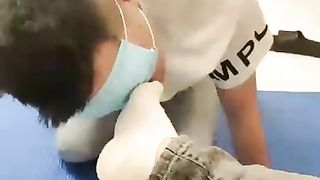 【情侣硕少s】刚回来就跪地上给我舔鞋【24分钟】【高清】