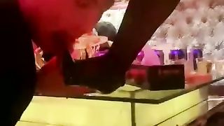 【京韵S】KTV玩男宠，抱着黑丝脚就是啃【23分钟】