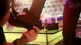 【京韵S】KTV玩男宠，抱着黑丝脚就是啃【23分钟】